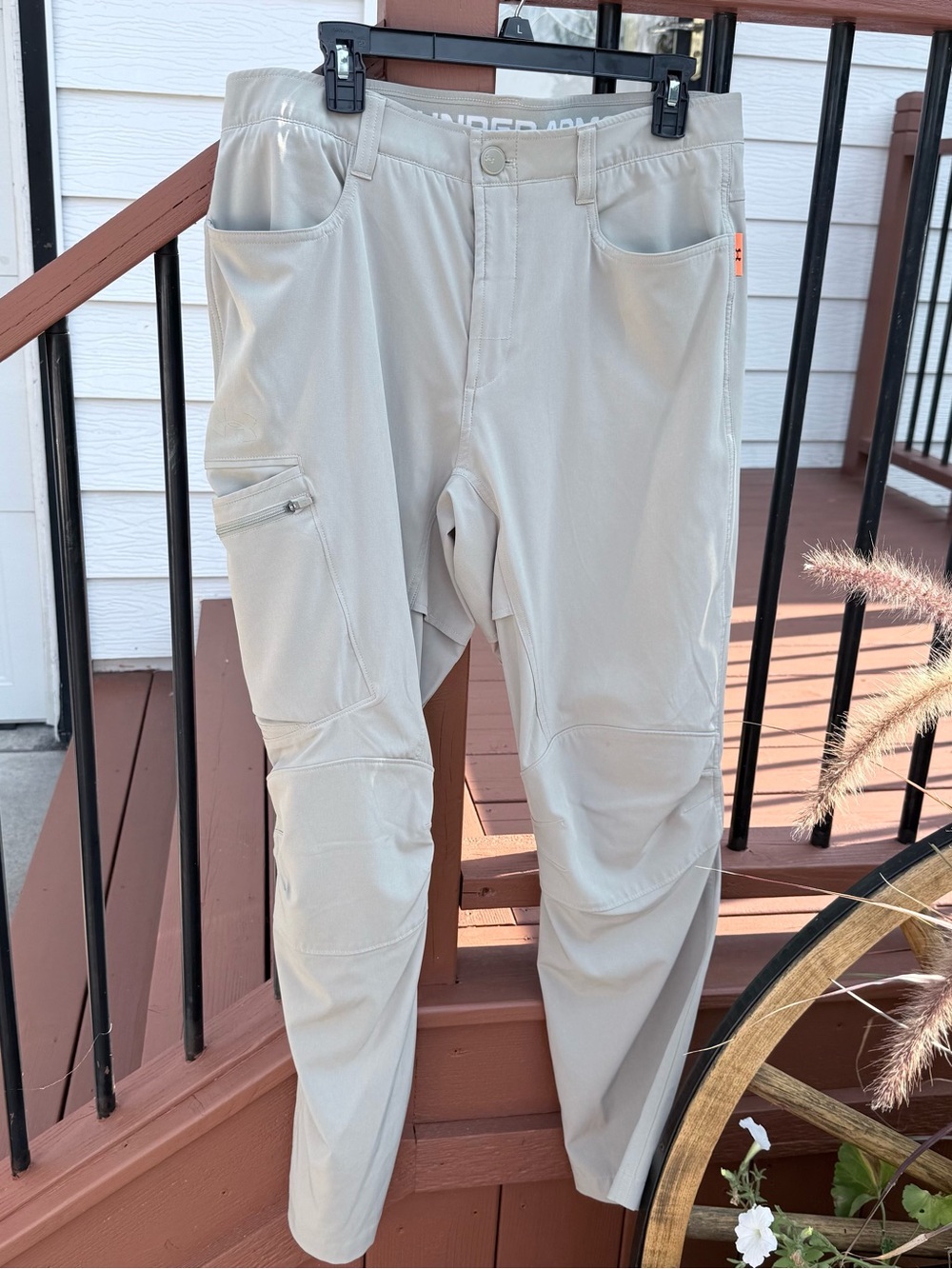 Under Armour Trek Flex Men's Light Tan Performance Cargo Pants - W34” L30”